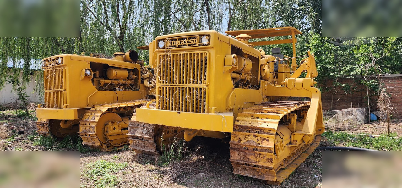 1990 KOMATSU D155C - Pipelayer: gambar 1 1990 KOMATSU D155C - Pipelayer: gambar 1