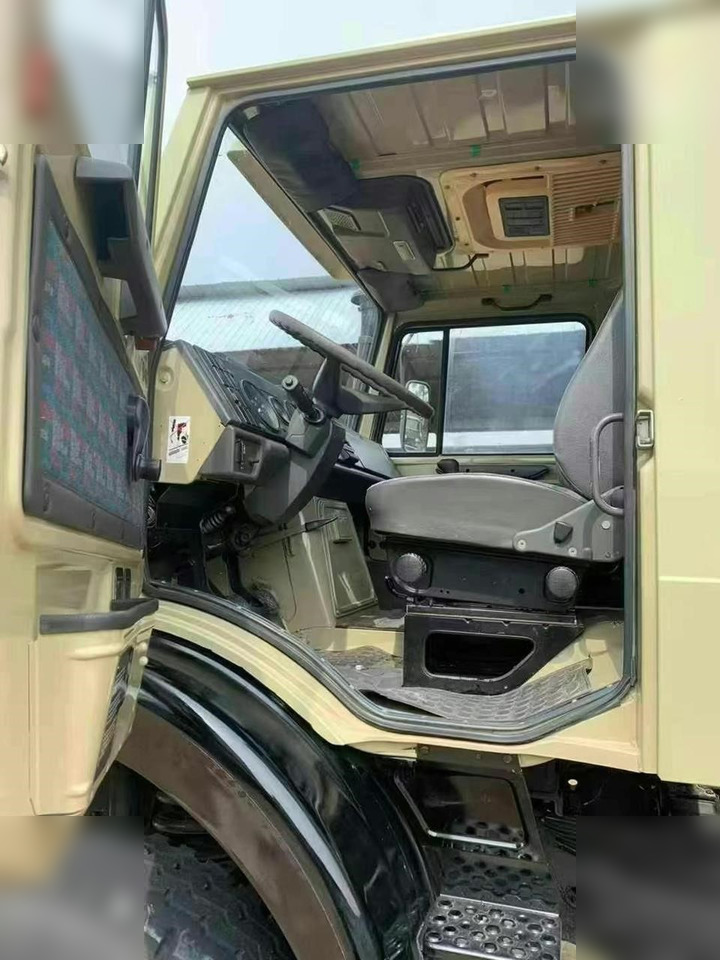 1995 MERCEDES-BENZ UNIMOG 2150 - Truk sasis: gambar 5 1995 MERCEDES-BENZ UNIMOG 2150 - Truk sasis: gambar 5