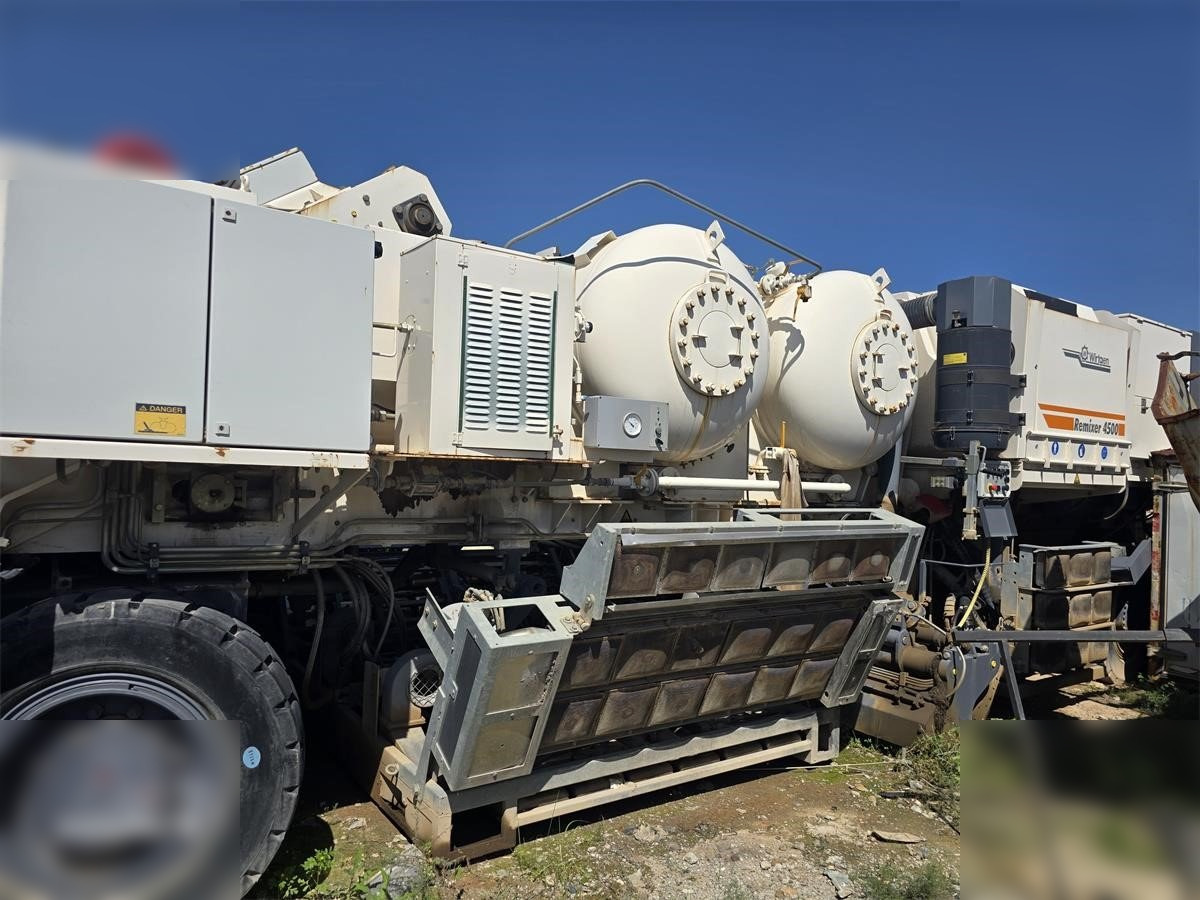 2006 WIRTGEN HM4500 - Mesin aspal: gambar 3 2006 WIRTGEN HM4500 - Mesin aspal: gambar 3
