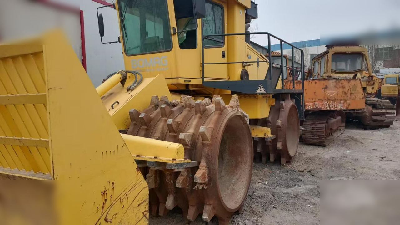 2012 BOMAG BC672RB-2 - Pemadat: gambar 2 2012 BOMAG BC672RB-2 - Pemadat: gambar 2