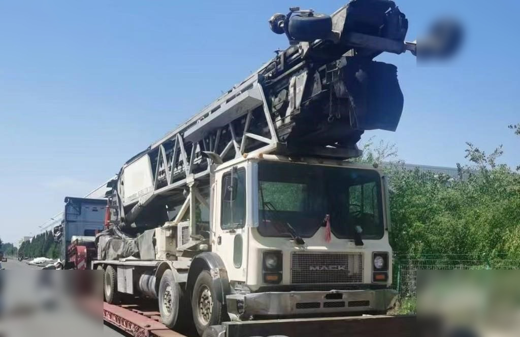 2015 PUTZMEISTER TELEBELT TB105 - Truk pompa beton: gambar 1 2015 PUTZMEISTER TELEBELT TB105 - Truk pompa beton: gambar 1