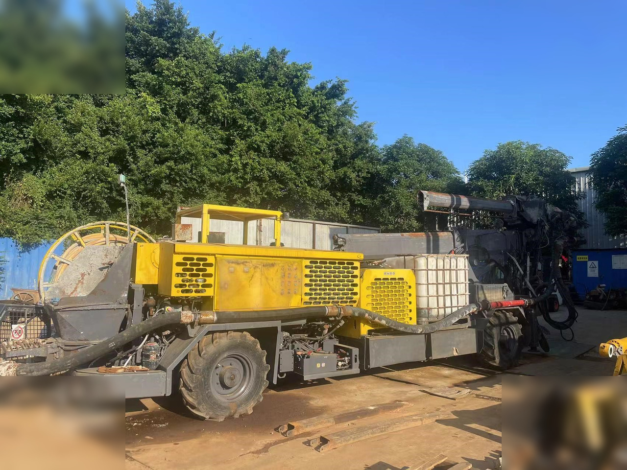 2016 EPIROC MEYCO ME5 MOUNTED ON 2016 ATLAS ARK254K - Truk pompa beton: gambar 2 2016 EPIROC MEYCO ME5 MOUNTED ON 2016 ATLAS ARK254K - Truk pompa beton: gambar 2
