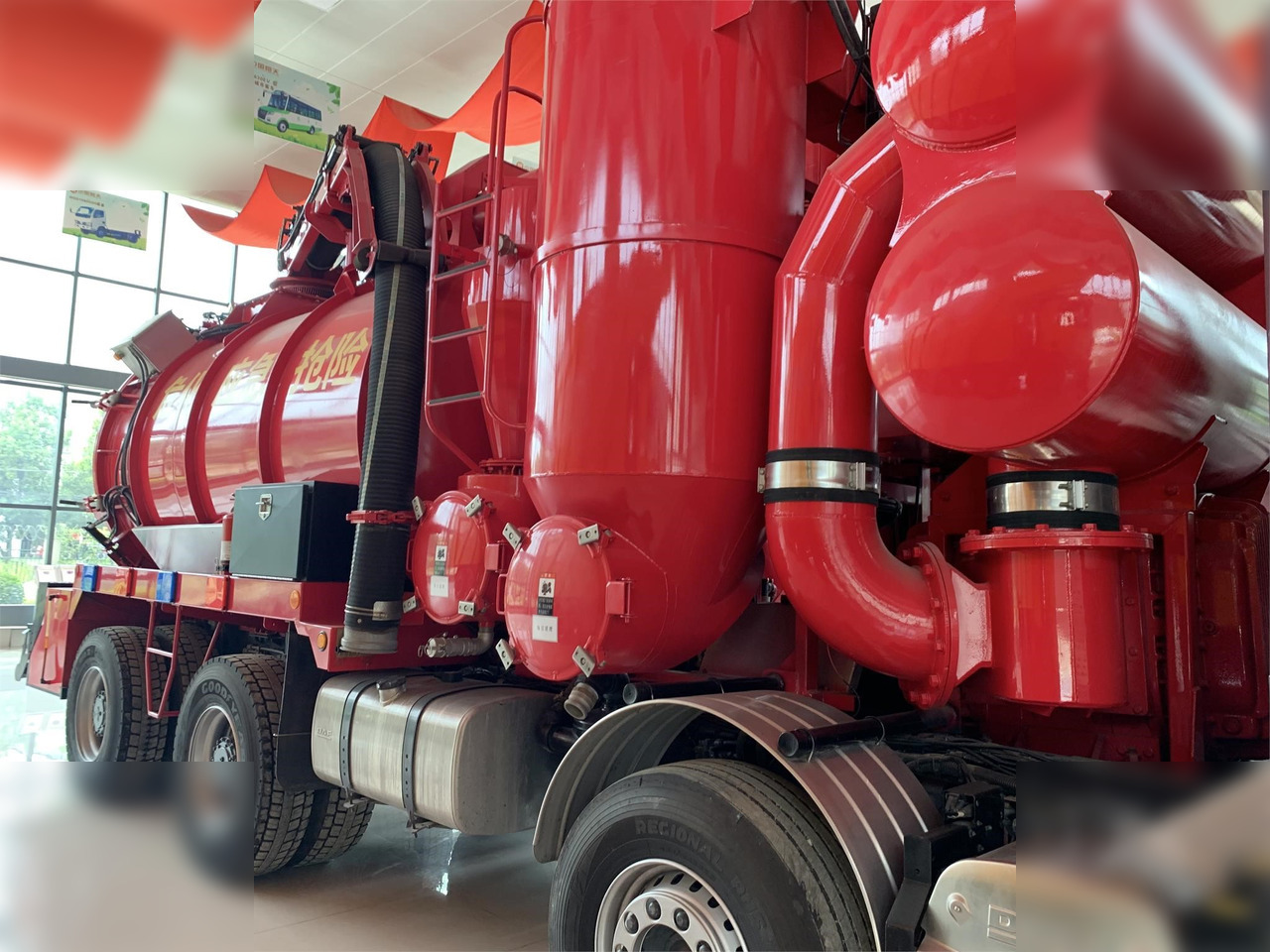 2016 PRESVAC 3150 - Truk vakum: gambar 2 2016 PRESVAC 3150 - Truk vakum: gambar 2