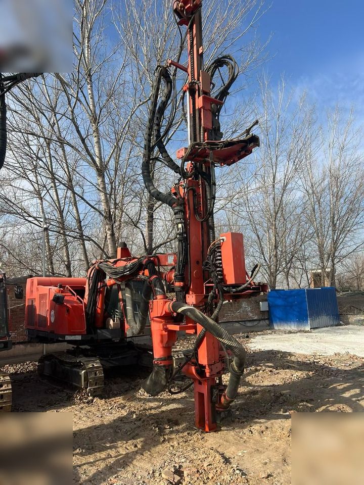 2016 SANDVIK DX800 - Anjungan pengeboran: gambar 3 2016 SANDVIK DX800 - Anjungan pengeboran: gambar 3