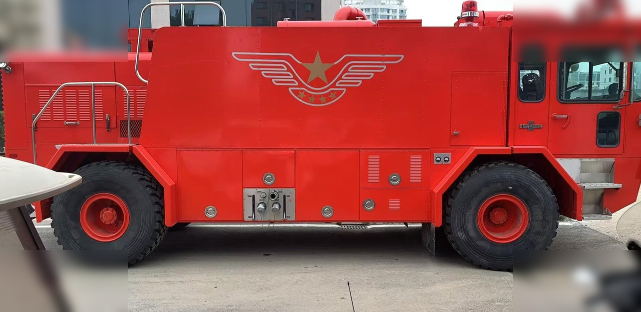 2019 OSHKOSH T1500 - Truk pemadam kebakaran: gambar 1 2019 OSHKOSH T1500 - Truk pemadam kebakaran: gambar 1