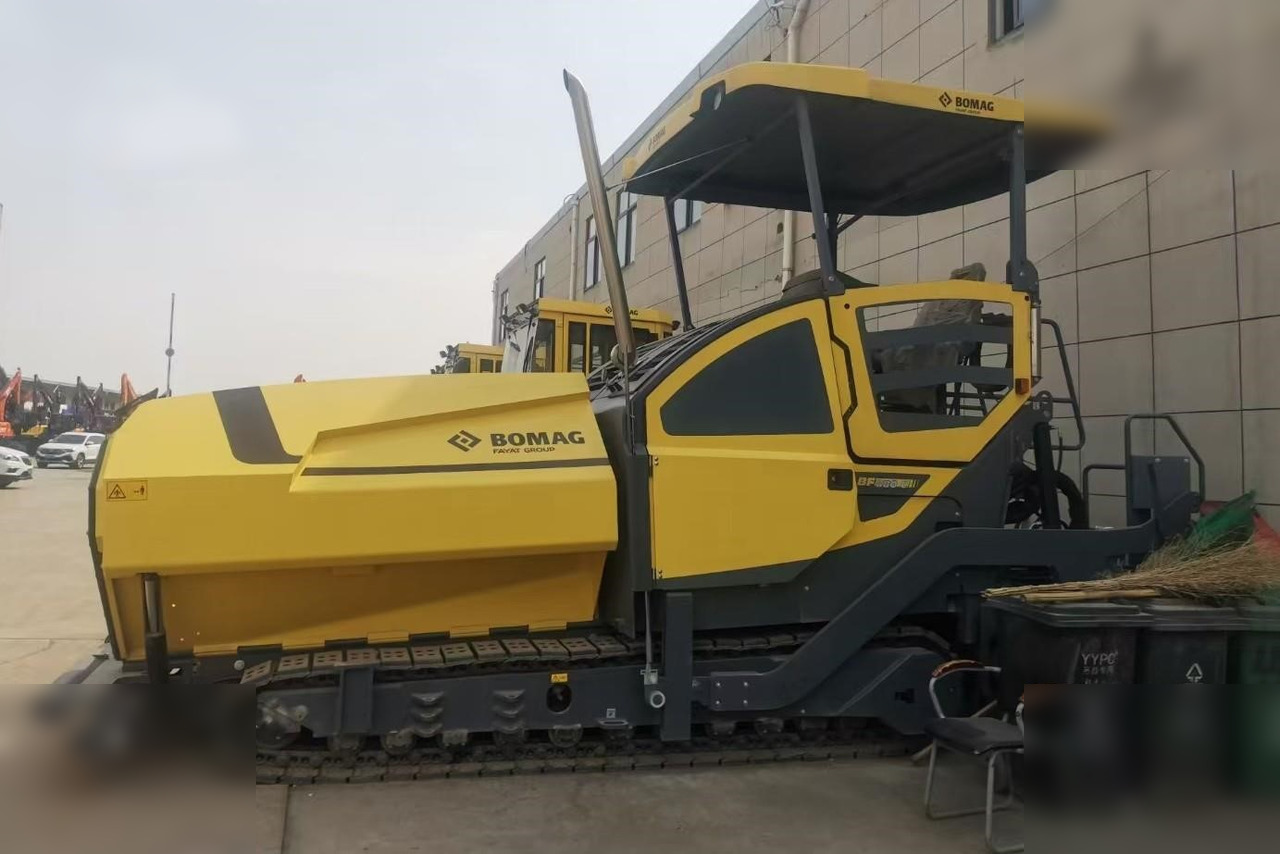 2021 BOMAG BF880C - Paver aspal: gambar 1 2021 BOMAG BF880C - Paver aspal: gambar 1