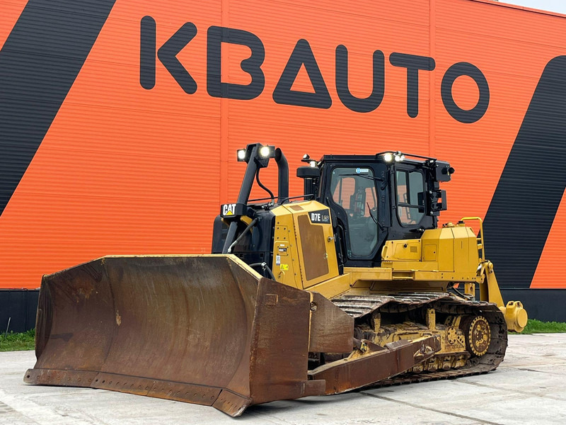 Caterpillar D7E LGP RIPPER / AC - Bulldozer: gambar 1 Caterpillar D7E LGP RIPPER / AC - Bulldozer: gambar 1