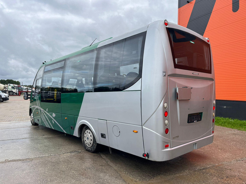 Iveco First Low-Entry 4x2 22 SEATS / AC / WEBASTO - Bus mini, Van penumpang: gambar 4 Iveco First Low-Entry 4x2 22 SEATS / AC / WEBASTO - Bus mini, Van penumpang: gambar 4