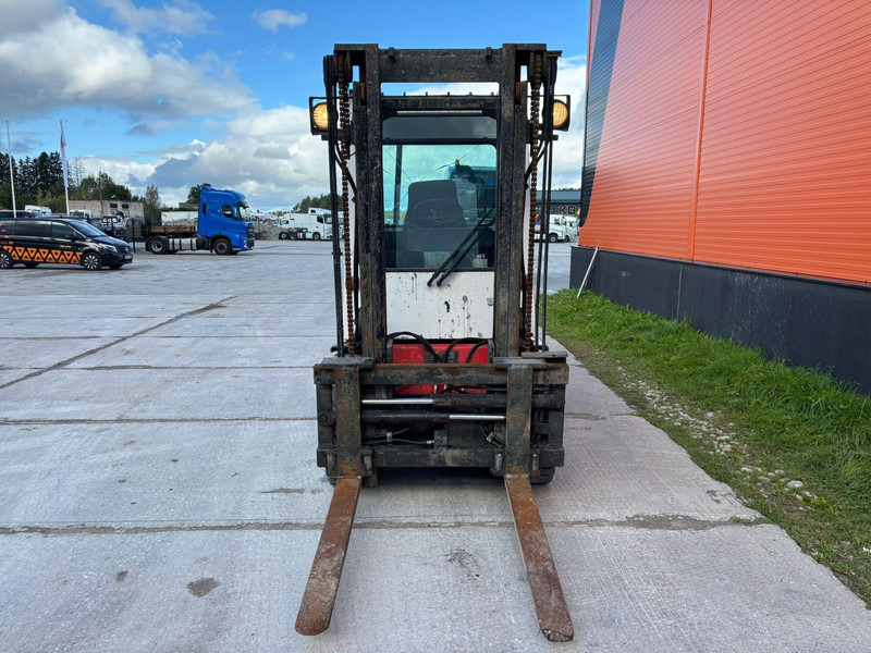 Kalmar DB 4-500 - Forklift diesel: gambar 2 Kalmar DB 4-500 - Forklift diesel: gambar 2