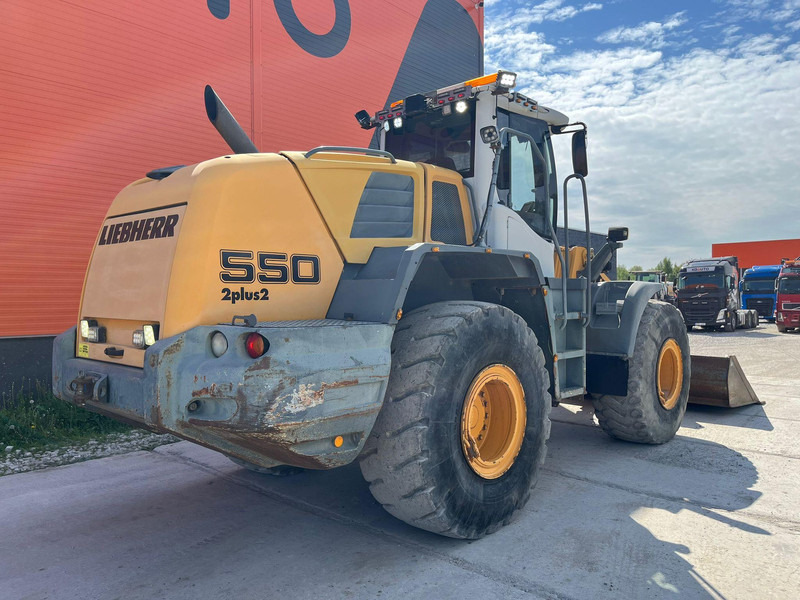Liebherr L 550 4X4 AC / CENTRL LUBRICATION / SCALES - Wheel loader: gambar 5 Liebherr L 550 4X4 AC / CENTRL LUBRICATION / SCALES - Wheel loader: gambar 5