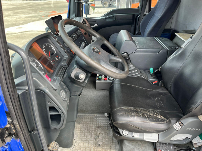 Leasing MAN TGA 26.430 6x2*4 TANK 13700 l / VACUUM MORO PM200R - 2283 hours / PRESSURE Pratissoli KF38 - 40 l/min - 150 bar MAN TGA 26.430 6x2*4 TANK 13700 l / VACUUM MORO PM200R - 2283 hours / PRESSURE Pratissoli KF38 - 40 l/min - 150 bar: gambar 20