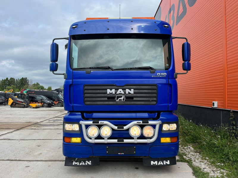 MAN TGA 26.430 6x2*4 TANK 13700 l / VACUUM MORO PM200R - 2283 hours / PRESSURE Pratissoli KF38 - 40 l/min - 150 bar - Truk vakum: gambar 2 MAN TGA 26.430 6x2*4 TANK 13700 l / VACUUM MORO PM200R - 2283 hours / PRESSURE Pratissoli KF38 - 40 l/min - 150 bar - Truk vakum: gambar 2