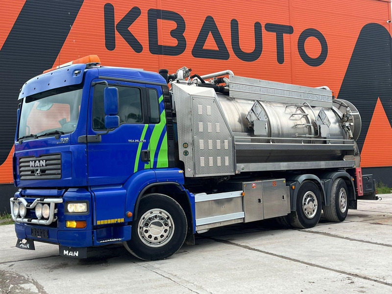 MAN TGA 26.430 6x2*4 TANK 13700 l / VACUUM MORO PM200R - 2283 hours / PRESSURE Pratissoli KF38 - 40 l/min - 150 bar - Truk vakum: gambar 1 MAN TGA 26.430 6x2*4 TANK 13700 l / VACUUM MORO PM200R - 2283 hours / PRESSURE Pratissoli KF38 - 40 l/min - 150 bar - Truk vakum: gambar 1