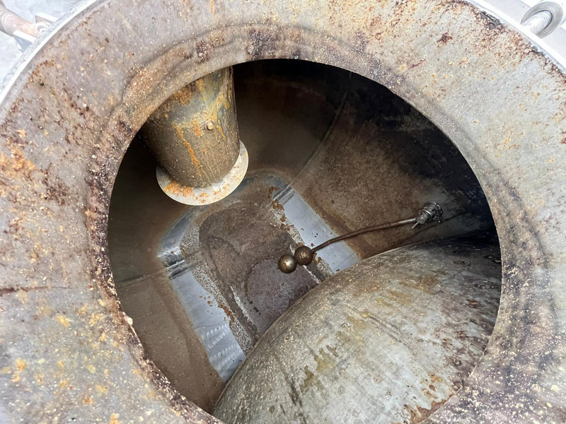 Leasing MAN TGA 26.430 6x2*4 TANK 13700 l / VACUUM MORO PM200R - 2283 hours / PRESSURE Pratissoli KF38 - 40 l/min - 150 bar MAN TGA 26.430 6x2*4 TANK 13700 l / VACUUM MORO PM200R - 2283 hours / PRESSURE Pratissoli KF38 - 40 l/min - 150 bar: gambar 13