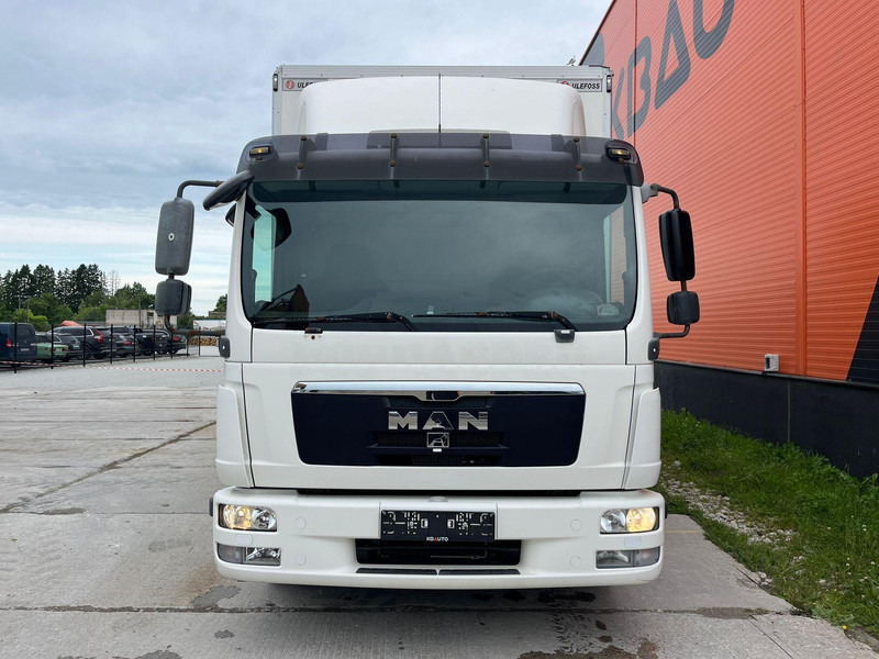 MAN TGL 12.220 4x2 BOX L=5945 mm - Truk box: gambar 2 MAN TGL 12.220 4x2 BOX L=5945 mm - Truk box: gambar 2