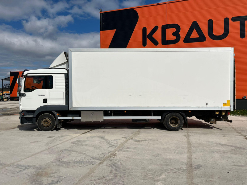 Truk box MAN TGL 12.240 4x2 BOX L=6812 mm: gambar 8