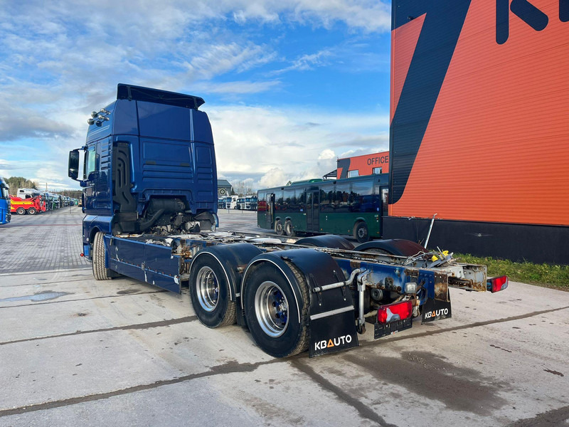 Leasing MAN TGX 33.560 6x4 CHASSIS L=6907 mm MAN TGX 33.560 6x4 CHASSIS L=6907 mm: gambar 7 Leasing MAN TGX 33.560 6x4 CHASSIS L=6907 mm MAN TGX 33.560 6x4 CHASSIS L=6907 mm: gambar 7