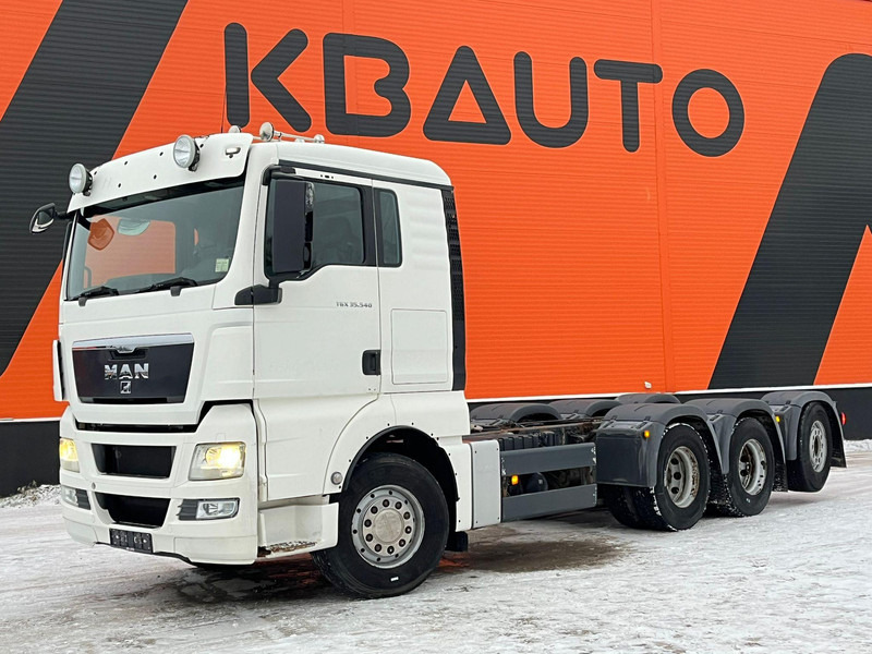 MAN TGX 35.540 8x4*4 9 TON FRONT AXLE / HYDRAULICS / PTO / INTARDER / CHASSIS L=6850 mm - Truk sasis: gambar 1 MAN TGX 35.540 8x4*4 9 TON FRONT AXLE / HYDRAULICS / PTO / INTARDER / CHASSIS L=6850 mm - Truk sasis: gambar 1