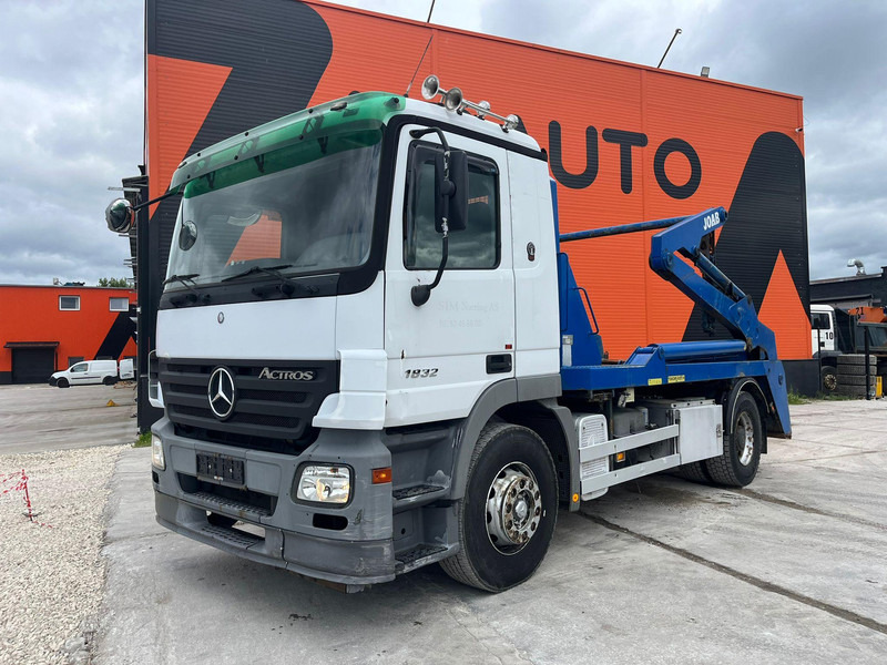 Mercedes-Benz Actros 1832 4x2 JOAB HL 14 U - Truk skip loader: gambar 2 Mercedes-Benz Actros 1832 4x2 JOAB HL 14 U - Truk skip loader: gambar 2