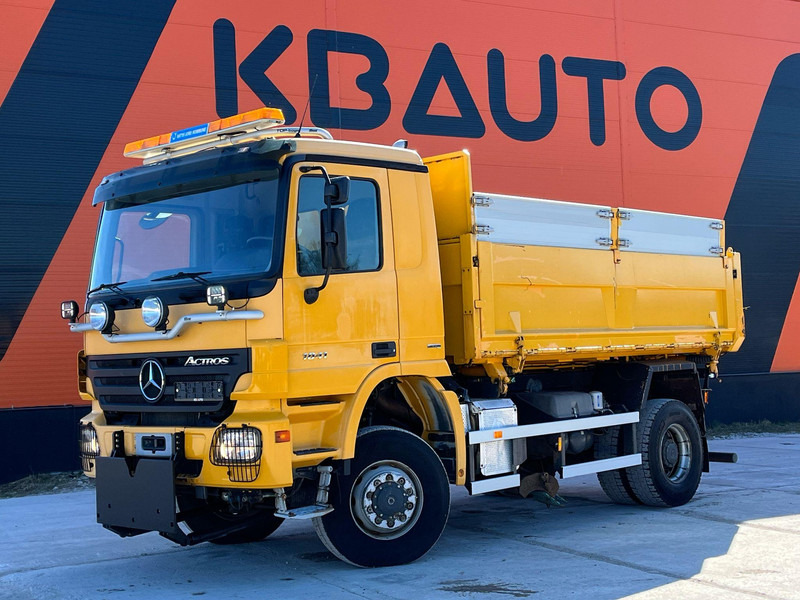Mercedes-Benz Actros 1841 4x4 SNOW PLOW EQUIPMENT / UNDERBODY SCRAPER / BOX L=4495 mm - Truk jungkit: gambar 1 Mercedes-Benz Actros 1841 4x4 SNOW PLOW EQUIPMENT / UNDERBODY SCRAPER / BOX L=4495 mm - Truk jungkit: gambar 1