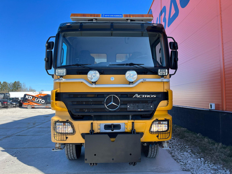 Mercedes-Benz Actros 1841 4x4 SNOW PLOW EQUIPMENT / UNDERBODY SCRAPER / BOX L=4495 mm - Truk jungkit: gambar 3 Mercedes-Benz Actros 1841 4x4 SNOW PLOW EQUIPMENT / UNDERBODY SCRAPER / BOX L=4495 mm - Truk jungkit: gambar 3