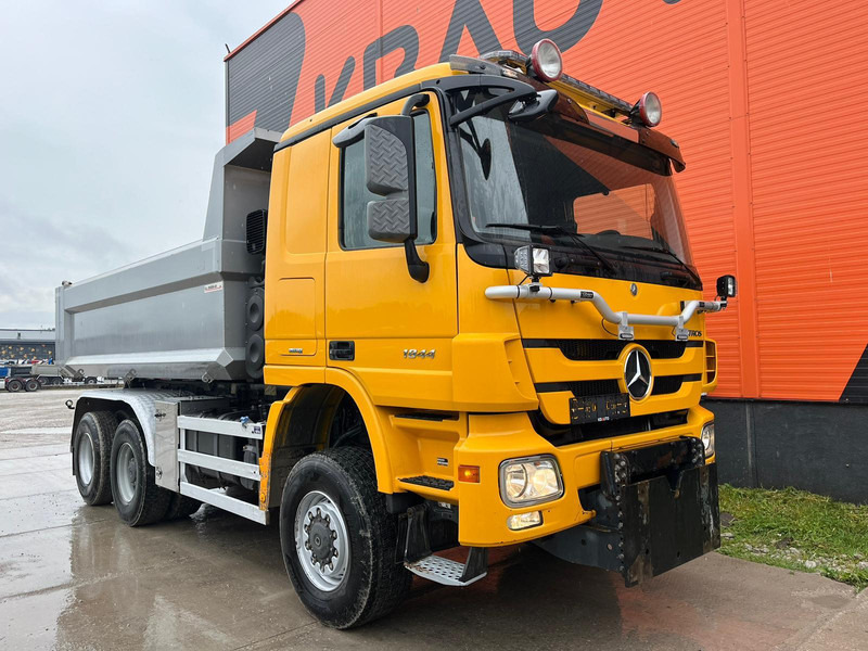Mercedes-Benz Actros 1844 4x4+2 BOX L=4773 mm - Truk jungkit: gambar 4 Mercedes-Benz Actros 1844 4x4+2 BOX L=4773 mm - Truk jungkit: gambar 4