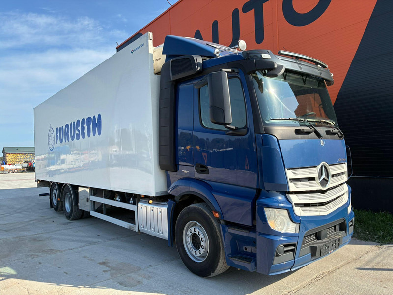 Mercedes-Benz Actros 2548 6x2*4 THERMOKING T-1200R / BOX L=9013 mm - Truk berpendingin: gambar 3 Mercedes-Benz Actros 2548 6x2*4 THERMOKING T-1200R / BOX L=9013 mm - Truk berpendingin: gambar 3