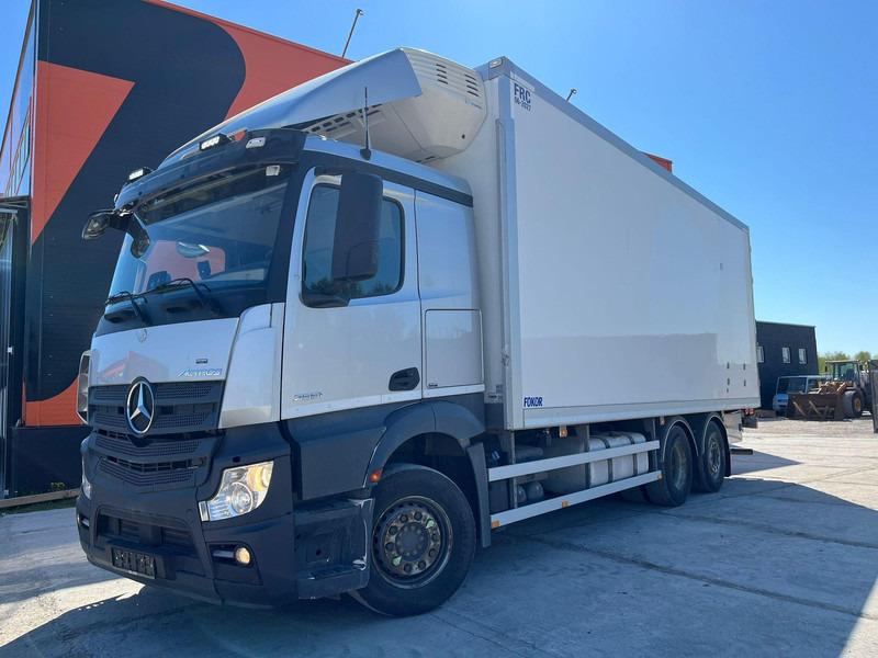 Mercedes-Benz Actros 2551 6x2 LUMIKKO L7 / BOX L=7609 mm - Truk berpendingin: gambar 2 Mercedes-Benz Actros 2551 6x2 LUMIKKO L7 / BOX L=7609 mm - Truk berpendingin: gambar 2