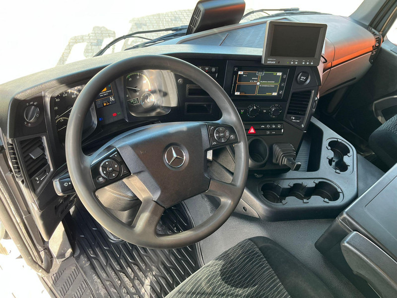 Truk berpendingin Mercedes-Benz Antos 2540L 6x2*4 THERMOKING UT SPECTRUM / BOX L=9522 mm: gambar 16