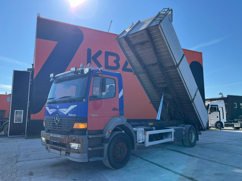 Mercedes-Benz Atego 1828 4x2 FULL STEEL / BOX L=6481 mm - Truk jungkit: gambar 2 Mercedes-Benz Atego 1828 4x2 FULL STEEL / BOX L=6481 mm - Truk jungkit: gambar 2