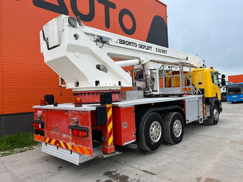 Scania P 114 6x2*4 BRONTO S 32 HDT / 32 meters / 440 kg - Platform pengangkat: gambar 5 Scania P 114 6x2*4 BRONTO S 32 HDT / 32 meters / 440 kg - Platform pengangkat: gambar 5
