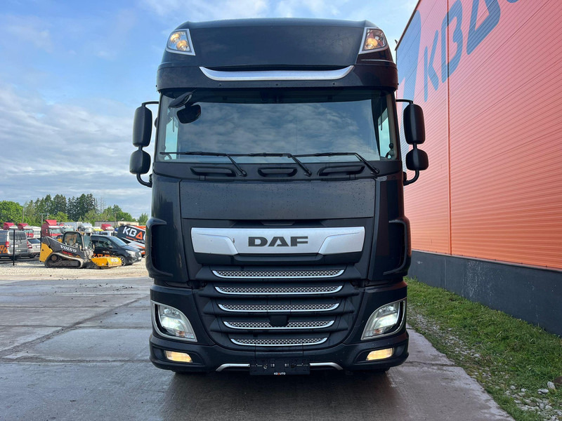 DAF XF 530 6x2 BIG SPACE / ADR / RETARDER / HYDRAULICS / DOUBLE BOGIE - Tractor head: gambar 2 DAF XF 530 6x2 BIG SPACE / ADR / RETARDER / HYDRAULICS / DOUBLE BOGIE - Tractor head: gambar 2