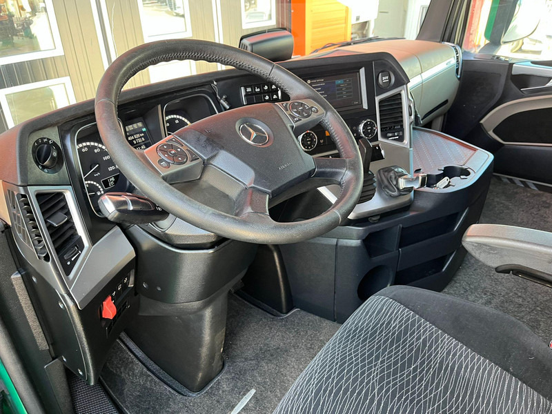 Tractor head Mercedes-Benz Actros 2553 6x2 STREAMSPACE / RETARDER / PTO: gambar 15