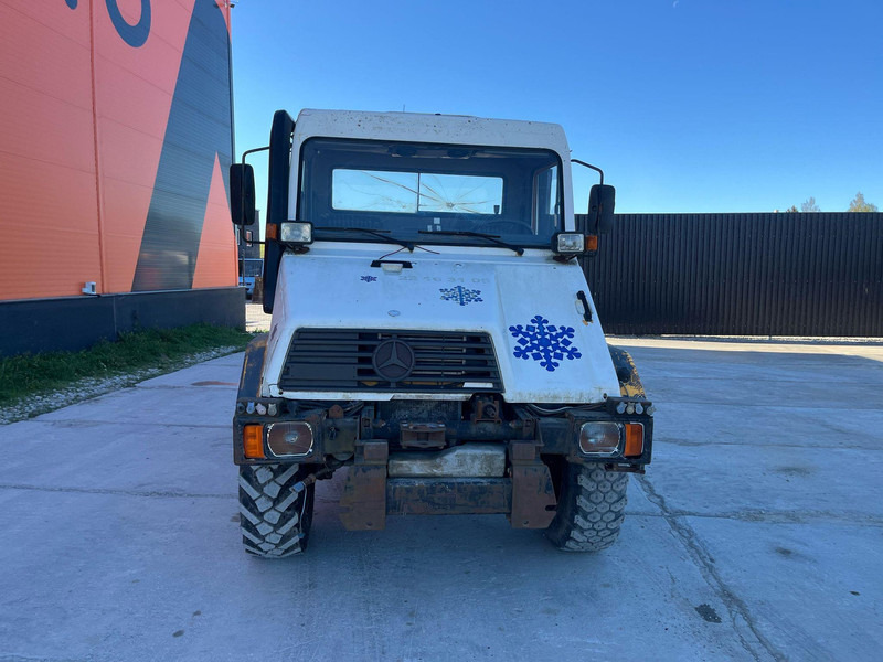 Mercedes-Benz Unimog U130 4x4 - Tractor head: gambar 3 Mercedes-Benz Unimog U130 4x4 - Tractor head: gambar 3