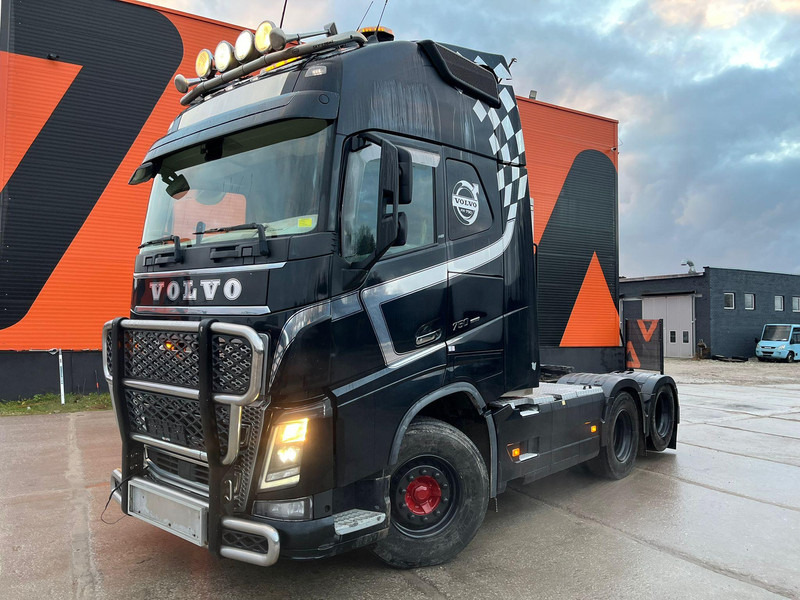 Volvo FH 16 750 6x4 GCW 80 ton / RETARDER / HYDRAULICS / TANDEM AXLE LIFT - Tractor head: gambar 2 Volvo FH 16 750 6x4 GCW 80 ton / RETARDER / HYDRAULICS / TANDEM AXLE LIFT - Tractor head: gambar 2