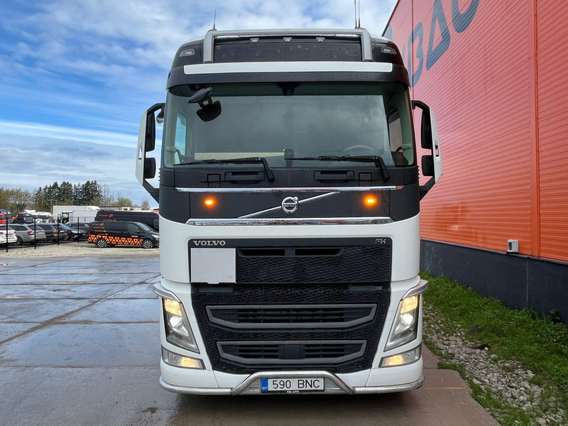 Volvo FH 540 6x2 ADR / GLOBE XL / HYDRAULICS / RETARDER / DOUBLE BOGIE - Tractor head: gambar 2 Volvo FH 540 6x2 ADR / GLOBE XL / HYDRAULICS / RETARDER / DOUBLE BOGIE - Tractor head: gambar 2