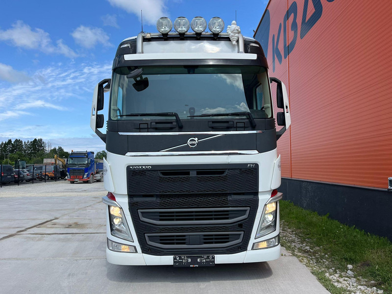 Volvo FH 540 6x2 GLOBE XL / DOUBLE BOGIE - Tractor head: gambar 2 Volvo FH 540 6x2 GLOBE XL / DOUBLE BOGIE - Tractor head: gambar 2