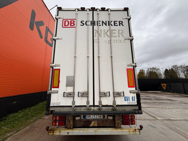 Vak V-4-40 SAF AXLES / EXTENDABLE DRAWBAR - Trailer kotak tertutup: gambar 5 Vak V-4-40 SAF AXLES / EXTENDABLE DRAWBAR - Trailer kotak tertutup: gambar 5