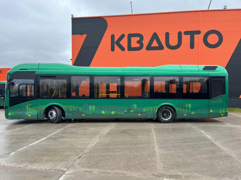 Volvo B5LH 7900 HYBRID 4x2 HYBRID / AC / AUXILIARY HEATING / WHEELCHAIR RAMP - Bus kota: gambar 4 Volvo B5LH 7900 HYBRID 4x2 HYBRID / AC / AUXILIARY HEATING / WHEELCHAIR RAMP - Bus kota: gambar 4