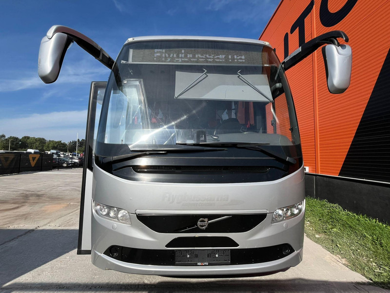 Volvo B8R 9700 H 6x2*4 61+1 SEATS / AC / AUXILIARY HEATER / WC - Bus pariwisata: gambar 2 Volvo B8R 9700 H 6x2*4 61+1 SEATS / AC / AUXILIARY HEATER / WC - Bus pariwisata: gambar 2