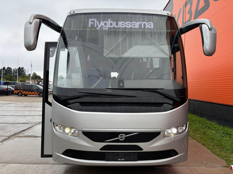Volvo B8R 9700 H 6x2*4 61 +1 SEATS / AC / AUXILIARY HEATER / WC - Bus pariwisata: gambar 2 Volvo B8R 9700 H 6x2*4 61 +1 SEATS / AC / AUXILIARY HEATER / WC - Bus pariwisata: gambar 2
