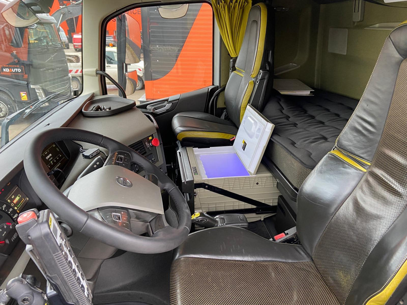 Hook lift, Truk derek Volvo FH 16 650 6x2 PK 18502 / PALFINGER T 20 ton / RETARDER: gambar 18