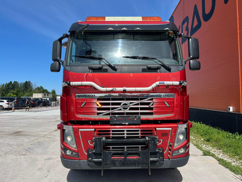 Volvo FH 16 700 8x4*4 HIAB XR 24 ton / L=5800 mm - Hook lift: gambar 3 Volvo FH 16 700 8x4*4 HIAB XR 24 ton / L=5800 mm - Hook lift: gambar 3