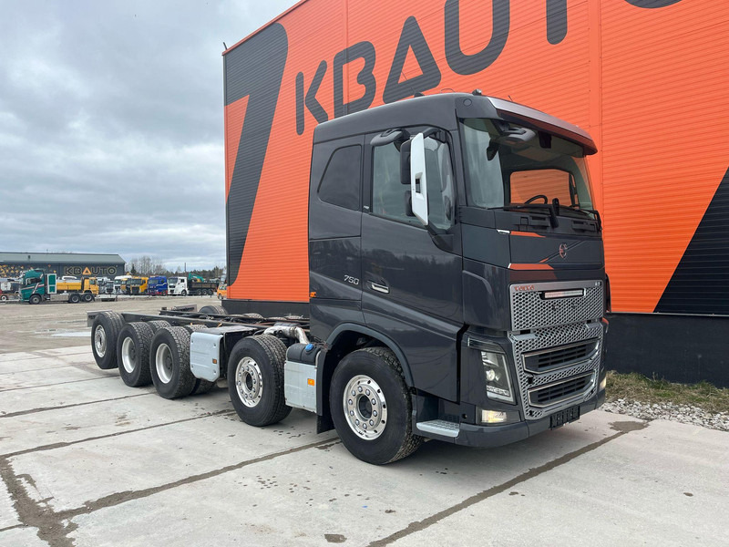 Volvo FH 16 750 10x4*6 GCW 100 ton / CHASSIS L=7350 mm - Truk sasis: gambar 4 Volvo FH 16 750 10x4*6 GCW 100 ton / CHASSIS L=7350 mm - Truk sasis: gambar 4