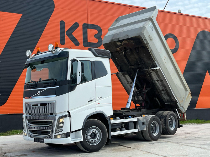 Volvo FH 16 750 6x4 RETARDER / TANDEM AXLE LIFT / BIG AXLES / BOX L=4701 mm - Truk jungkit: gambar 2 Volvo FH 16 750 6x4 RETARDER / TANDEM AXLE LIFT / BIG AXLES / BOX L=4701 mm - Truk jungkit: gambar 2
