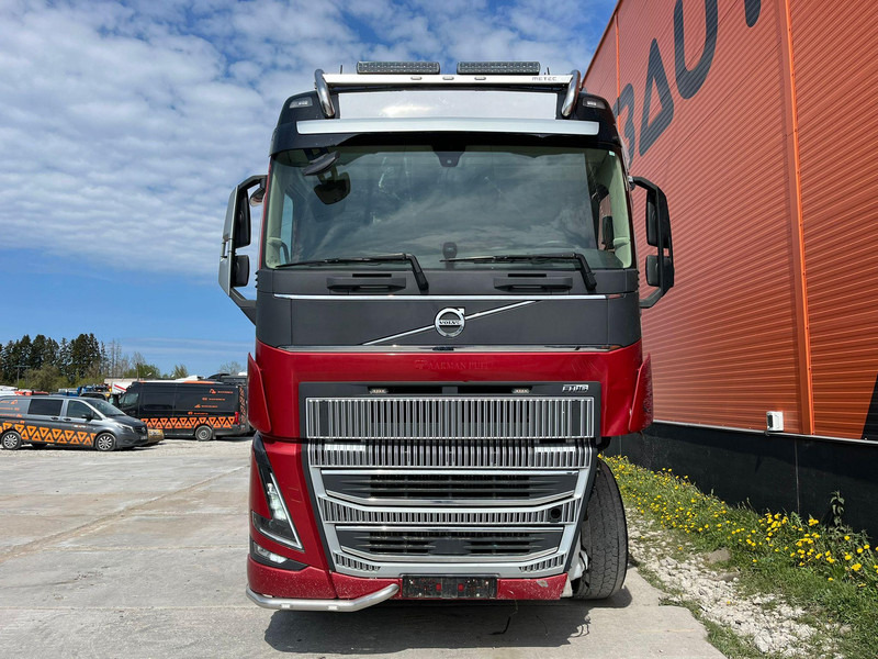 Volvo FH 16 750 8x4/4 DAMAGED ! - Truk logging, Truk derek: gambar 3 Volvo FH 16 750 8x4/4 DAMAGED ! - Truk logging, Truk derek: gambar 3