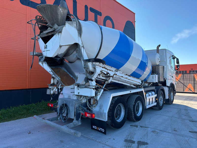 Volvo FH 500 8x4 INTERMIX 10 m3 + CHUTE / TANDEM AXLE LIFT - Truk pengaduk beton: gambar 5 Volvo FH 500 8x4 INTERMIX 10 m3 + CHUTE / TANDEM AXLE LIFT - Truk pengaduk beton: gambar 5