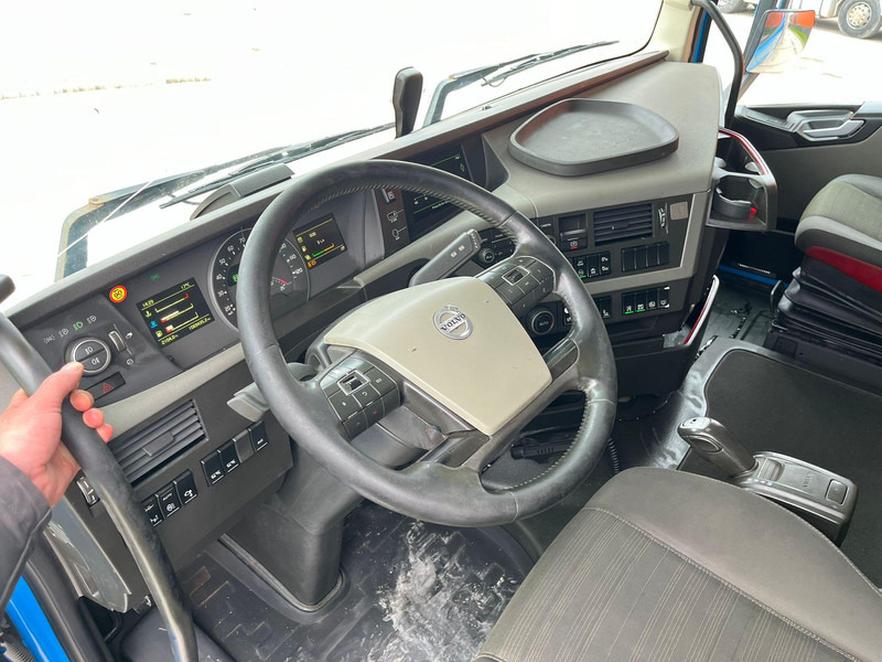 Leasing Volvo FH 540 6x4 FOR SALE AS CHASSIS / HYDRAULICS Volvo FH 540 6x4 FOR SALE AS CHASSIS / HYDRAULICS: gambar 12
