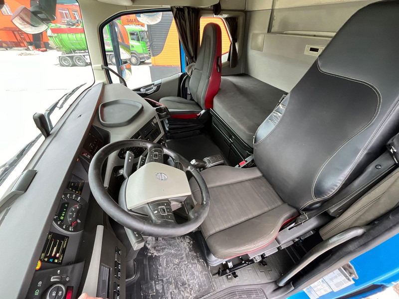 Leasing Volvo FH 540 6x4 FOR SALE AS CHASSIS / HYDRAULICS Volvo FH 540 6x4 FOR SALE AS CHASSIS / HYDRAULICS: gambar 18