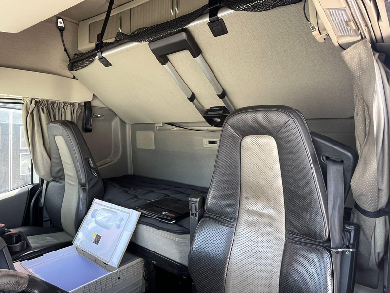 Hook lift Volvo FH 540 6x4 HIAB 21 ton / L=5600 mm / RETARDER / TANDEM AXLE LIFT: gambar 18